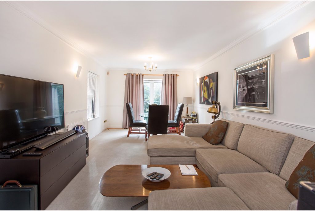 Agincourt, Cheapside Road, Ascot SL5 7SJ